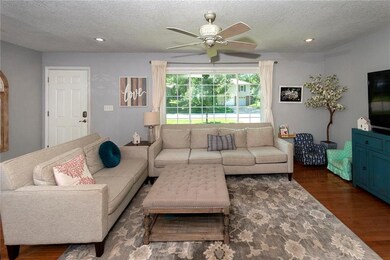 5219 Garnett St, Shawnee, KS 66203 - photo 5