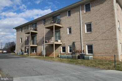 1309 N East St, Frederick, MD 21701 - photo 3