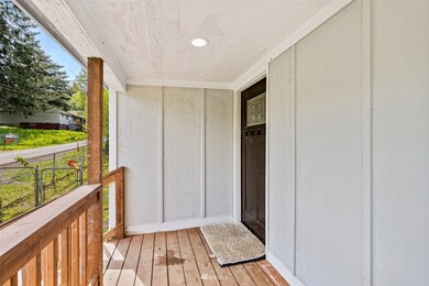 2048 Williams St, Raymond, WA 98577 - photo 3