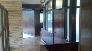 8237 Merrimount Dr, Mercer Island, WA 98040 - photo 4