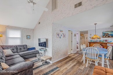 7 8th Seaside interiors (1 of 15)