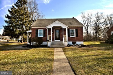 262 E Summit St, Souderton, PA 18964 - photo 3