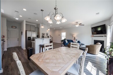 316 Phillips Dr, Pendleton, SC 29670 - photo 6