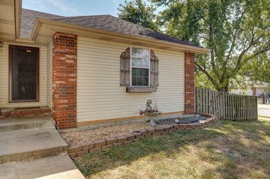 4060 W Ridgeview St, Battlefield, MO 65619 - photo 4