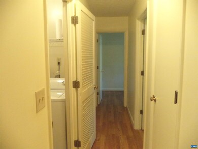 120 Turtle Creek Rd unit 4, Charlottesville, VA 22901 - photo 3