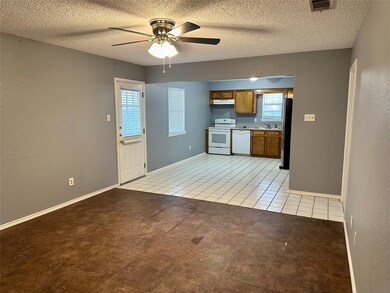 2105 Melody Cir, Kaufman, TX 75142 - photo 3