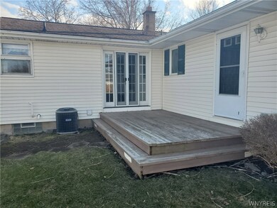 802 Remington Dr, North Tonawanda, NY 14120 - photo 6