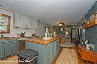 28 Matthew Dr unit 28, Castleton-On-hudson, NY 12033 - photo 7