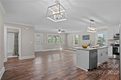 660 Spring St SW, Concord, NC 28025 - photo 5