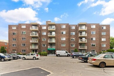 34 Hamilton Rd unit 407, Arlington, MA 02474 - photo 3