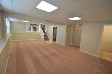 259 Bay Colony Dr, Naperville, IL 60565 - photo 5