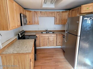 516 N Park St, Anchorage, AK 99508 - photo 6