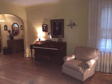 6047 N Fairfield Ave, Chicago, IL 60659 - photo 6