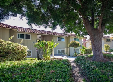 2184 Via Mariposa E unit D, Laguna Woods, CA 92637 - photo 2