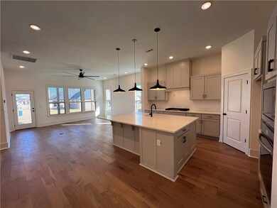 Kitchen / Dining room