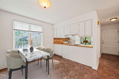 Dining Area(1) staged