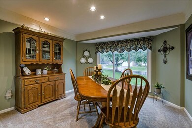 8587 Caenen Lake Ct, Lenexa, KS 66215 - photo 7