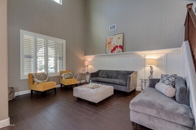 CUSTOM WAINSCOTING