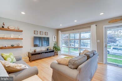 13316 Turkey Branch Pkwy, Rockville, MD 20853 - photo 2