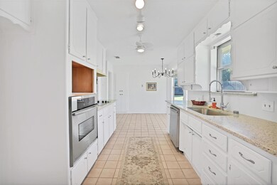 1421 Wade Dr, Bedford, TX 76022 - photo 3