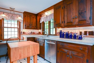 9 Hemlock Cir, Sandown, NH 03873 - photo 3