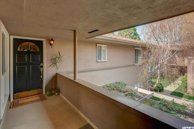 950 S Orange Grove Blvd unit B, Pasadena, CA 91105 - photo 5