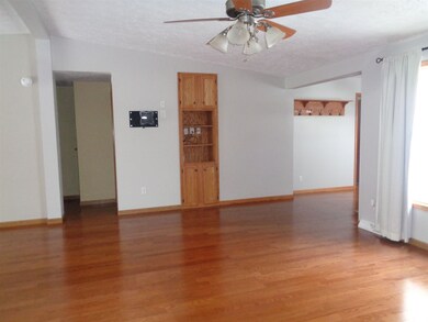 4675 N 100 E, Howe, IN 46746 - photo 2