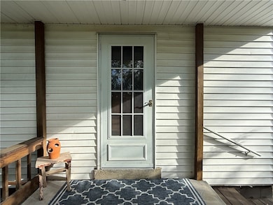 4026 Patterson Rd, Aliquippa, PA 15001 - photo 5