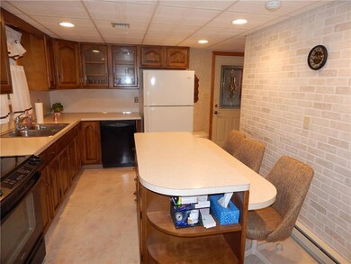 3135 N 4th St, Whitehall, PA 18052 - photo 6