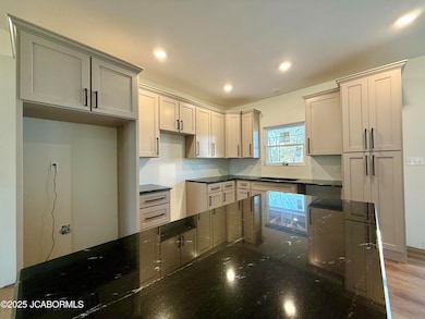 1420 Biscayne Dr, Jefferson City, MO 65109 - photo 4