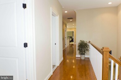 6799 Colby Crossing Way, Falls Church, VA 22046 - photo 5