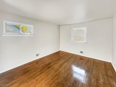 260 Everett Rd, Parsippany, NJ 07054 - photo 5