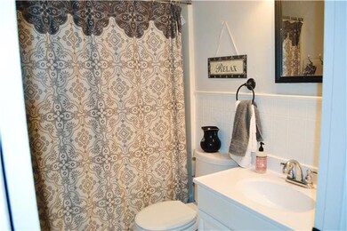 233 Brooklyn Ave, Linden, TN 37096 - photo 6