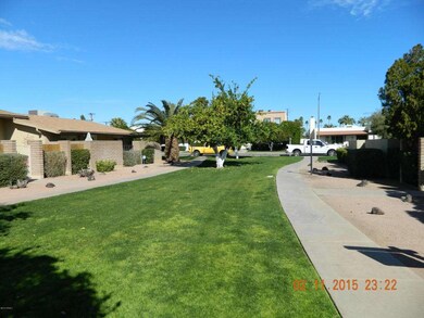 7639 E Minnezona Ave, Scottsdale, AZ 85251 - photo 6