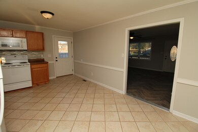 403 Pineridge Dr, Hopkinsville, KY 42240 - photo 6