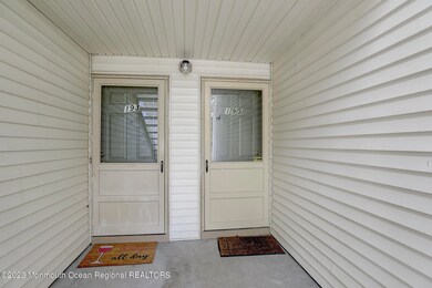 195 Forsythia Ln unit 404, Englishtown, NJ 07726 - photo 4
