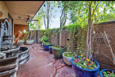 4792 Park Encino Ln unit 102, Encino, CA 91436 - photo 6