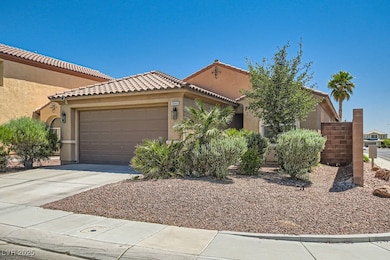 Mediterranean / spanish-style house featuring stuc