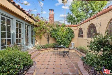 11623 Otsego St, North Hollywood, CA 91601 - photo 2