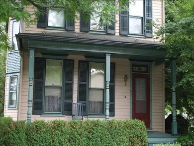 301 Walnut St, Walnutport, PA 18088 - photo 2