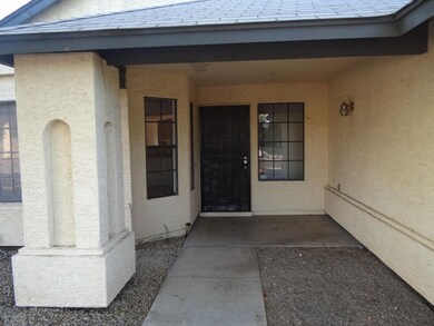 8675 E Belleview front porch