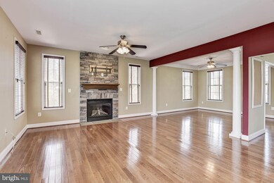 4925 Lerch Dr, Shady Side, MD 20764 - photo 3