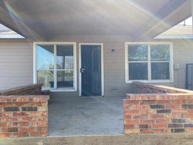 8017 Alex David Cir, Dallas, TX 75232 - photo 2