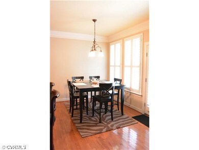 Kitchen - Eat-in area