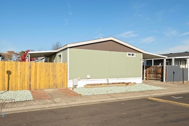 1570 S Peach St unit SPC 45, Medford, OR 97501 - photo 6