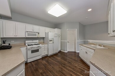 543 Harlowe Ln unit 3201, Naperville, IL 60565 - photo 3