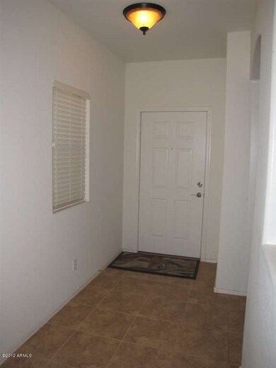 Foyer/entry way