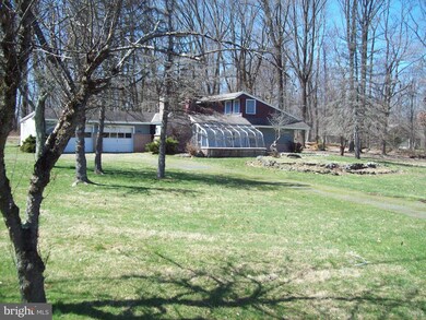 1190 Camp Skymount Rd, Green Lane, PA 18054 - photo 2