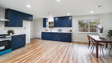 3513 Tanglebriar Dr, Pasadena, TX 77503 - photo 2