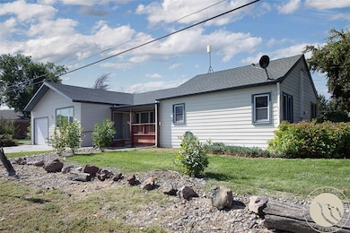 701 1st St W, Hardin, MT 59034 - photo 3